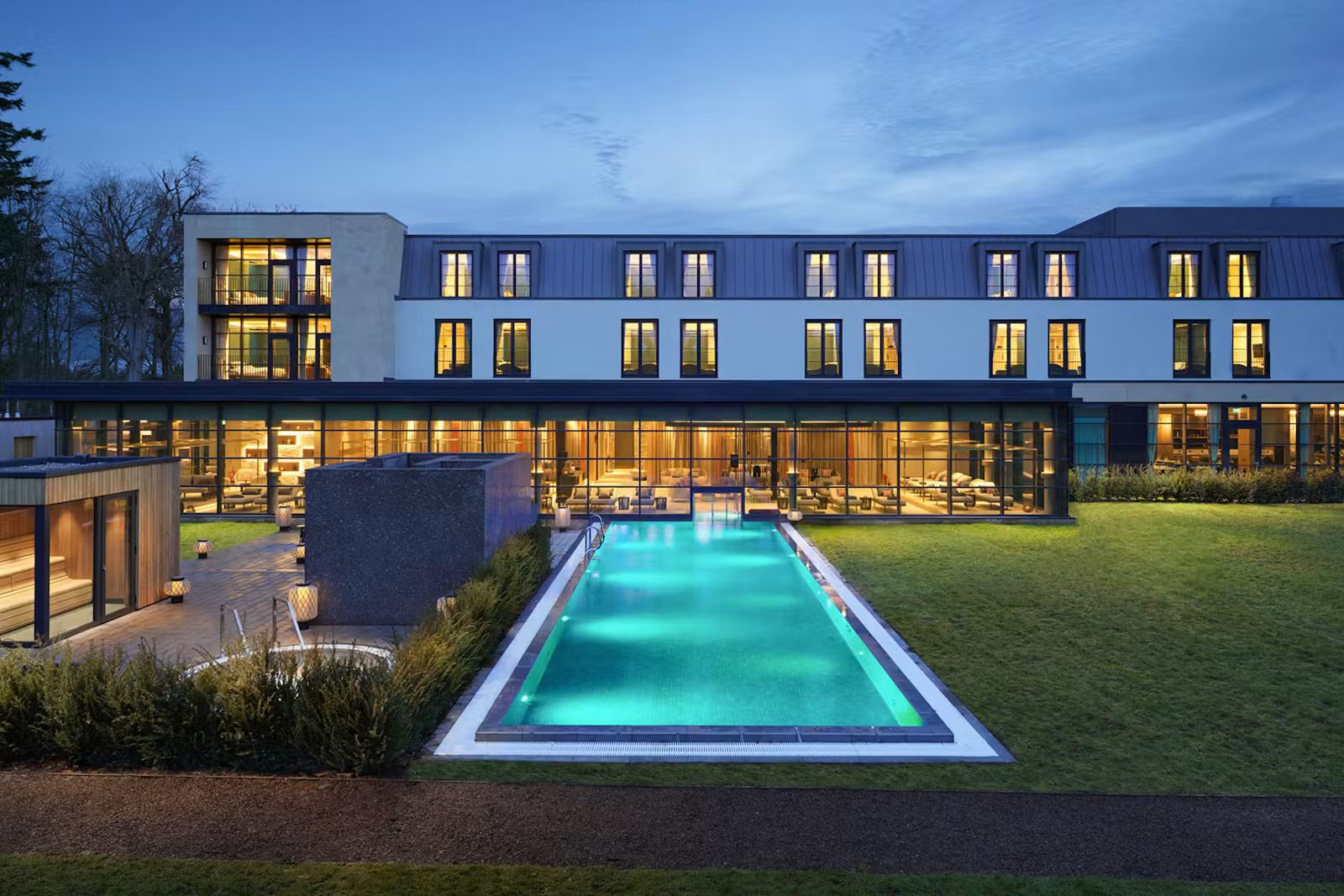 5* SCLOSS ROXBURGH HOTEL & GOLF COURSE STAY, INCLUDES WINE DINNER AND BREAKFAST image 2
